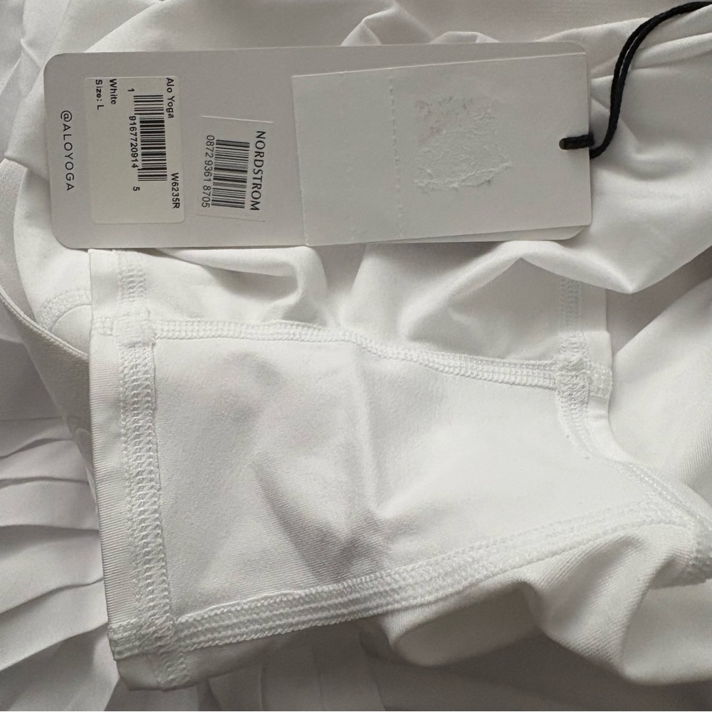 ALO Yoga White Ace Tennis Skirt - Picture 9 of 9